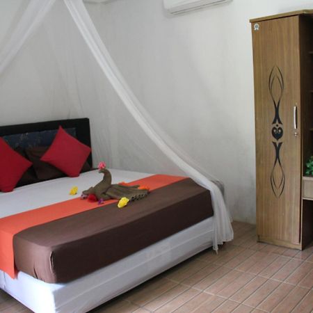 Mirna Homestay Гили-Эйр Экстерьер фото