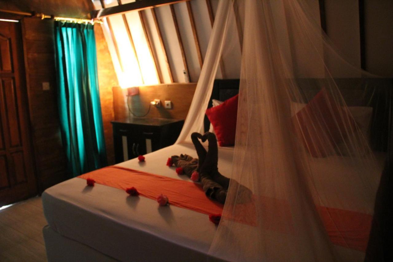 Mirna Homestay Гили-Эйр Экстерьер фото