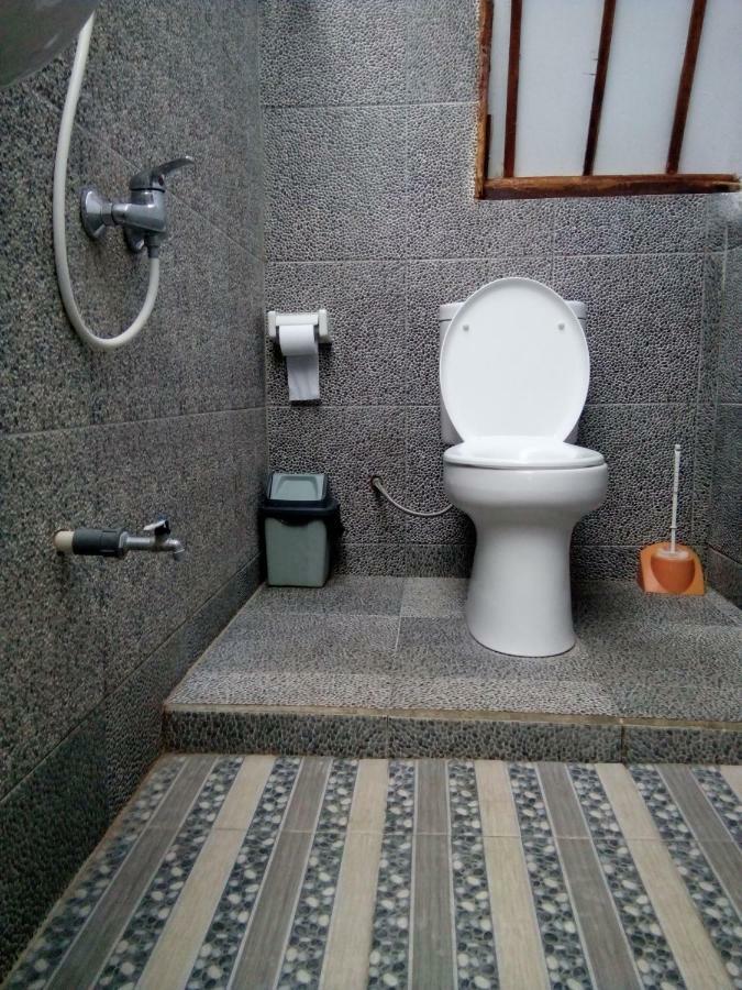 Mirna Homestay Гили-Эйр Экстерьер фото