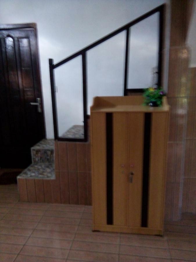 Mirna Homestay Гили-Эйр Экстерьер фото